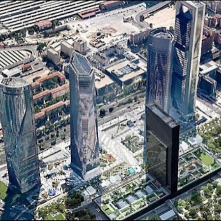 Hotel De Frente A 4 Torres, Habitacion Con Bano Madrid Exterior foto