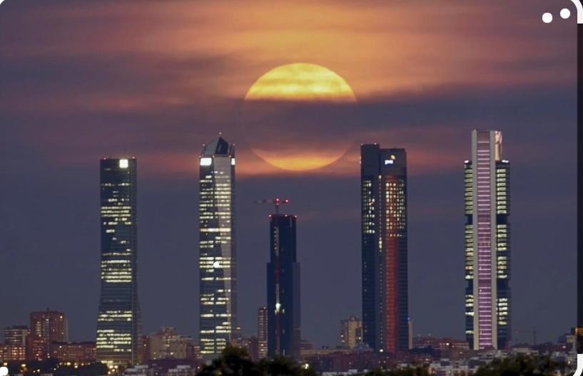 Hotel De Frente A 4 Torres, Habitacion Con Bano Madrid Exterior foto